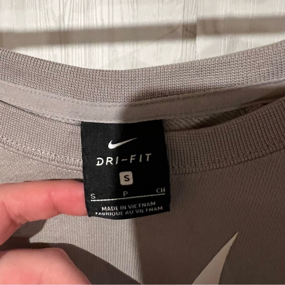 Nike crewneck - Picture 3 of 3
